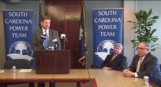 From left: The Electric Cooperatives of South Carolina CEO Mike Couick, Santee Cooper President & CEO Lonnie Carter and Central Electric Power Cooperative CEO Ron Calcaterra