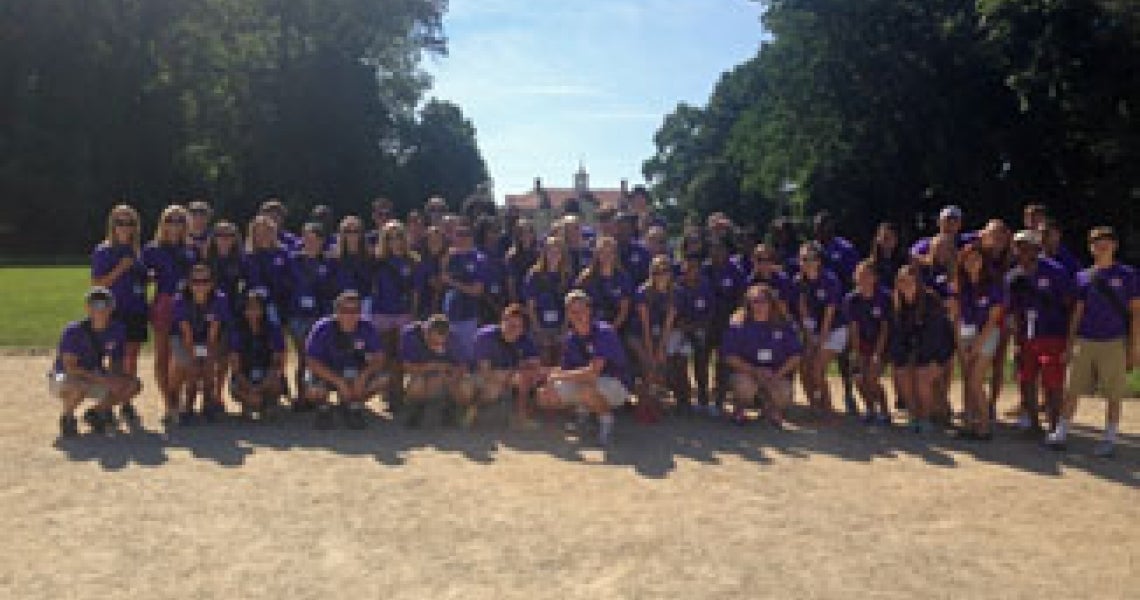 2014 Youth Tour students from S.C. pose for a photo in front of Mount Vernon.